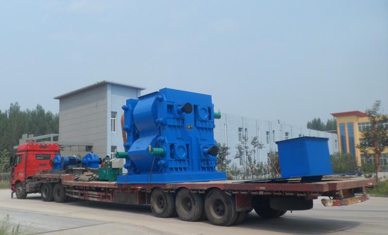四輥破碎機(jī).jpg