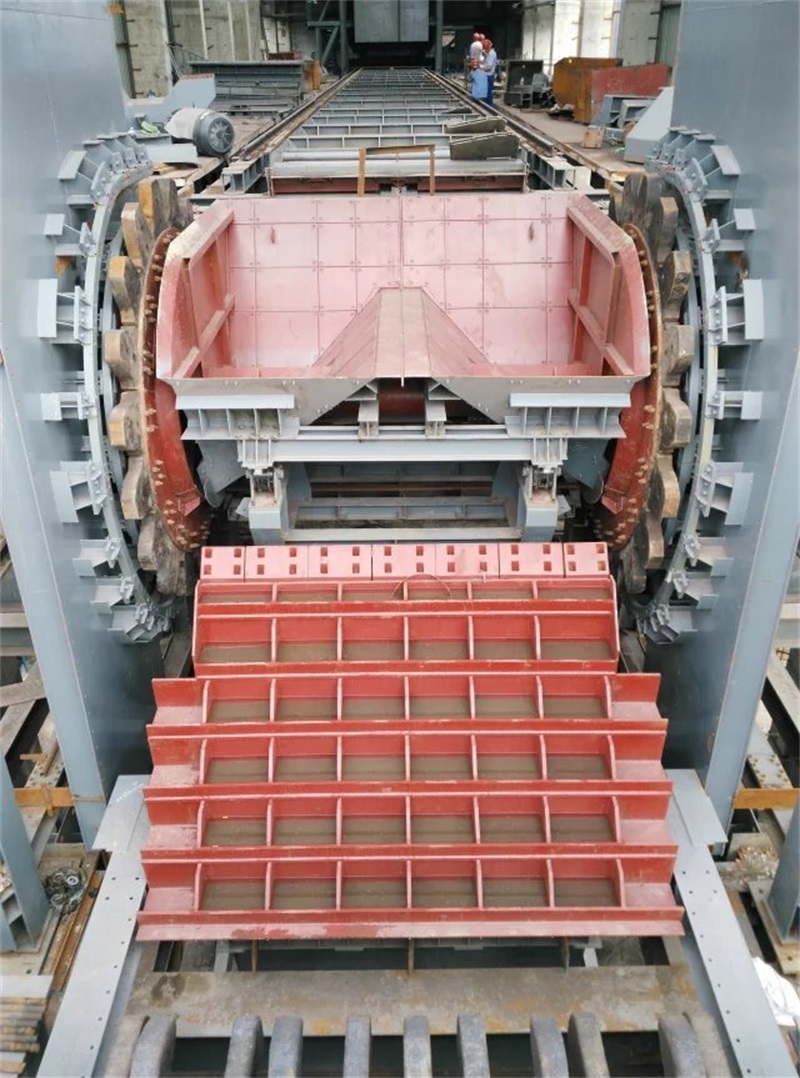 燒結(jié)機(jī)安裝現(xiàn)場(chǎng).jpg